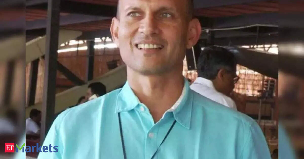 Ashish Kacholia’s portfolio drops 12% since September quarter; adds 7 new stocks in Q2 Ashish Kacholia’s portfolio drops 12% since September quarter; adds 7 new stocks in Q2