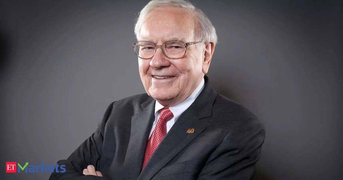 Warren Buffett is buying, Michael Burry is shorting: The AI trade splitting Wall Street