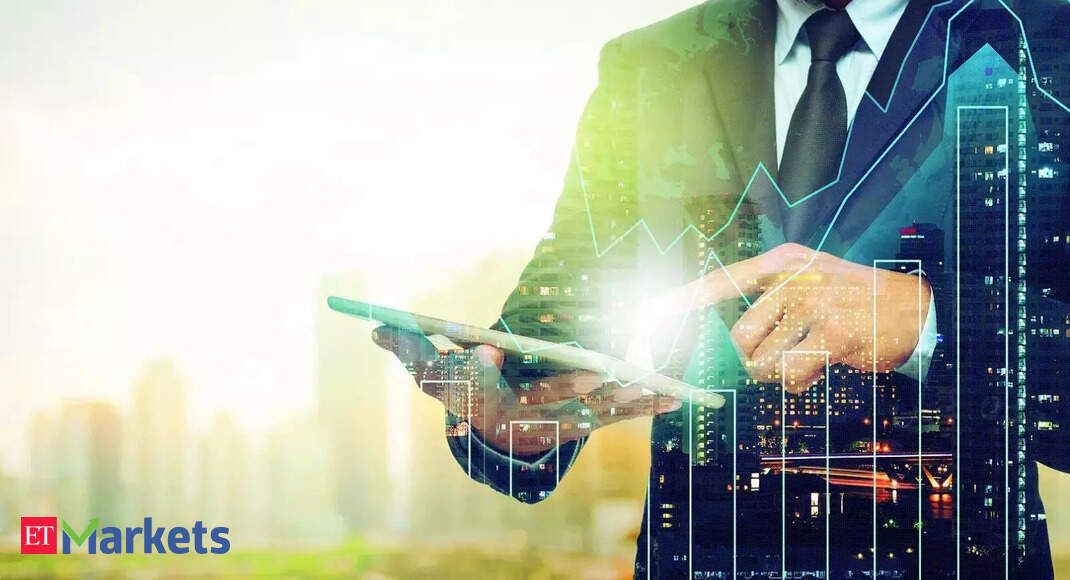 RIL, SBI among 10 stocks with more than 32 buy calls – Thumbs Up!