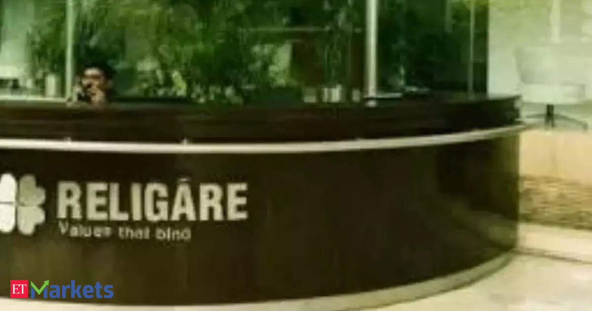 Exchanges warn Religare for not disclosing RBI rejection on Asthana’s appointment Exchanges warn Religare for not disclosing RBI rejection on Asthana’s appointment