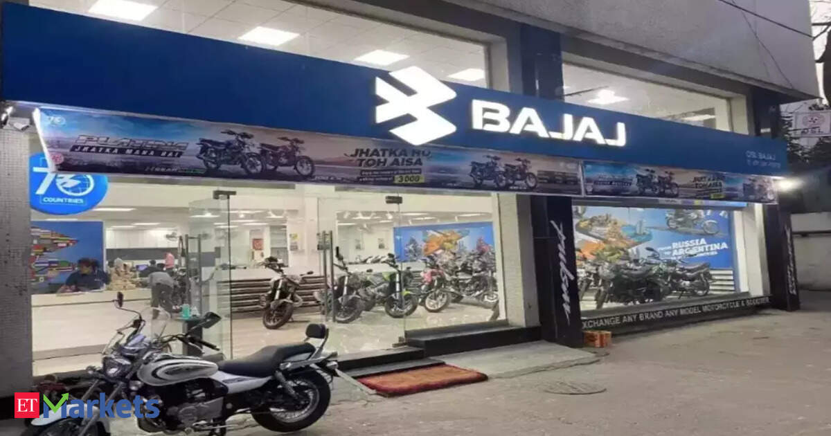 Bajaj Auto announces Rs 5,633 crore share buyback via tender route, sets price at Rs 12,000 apiece
