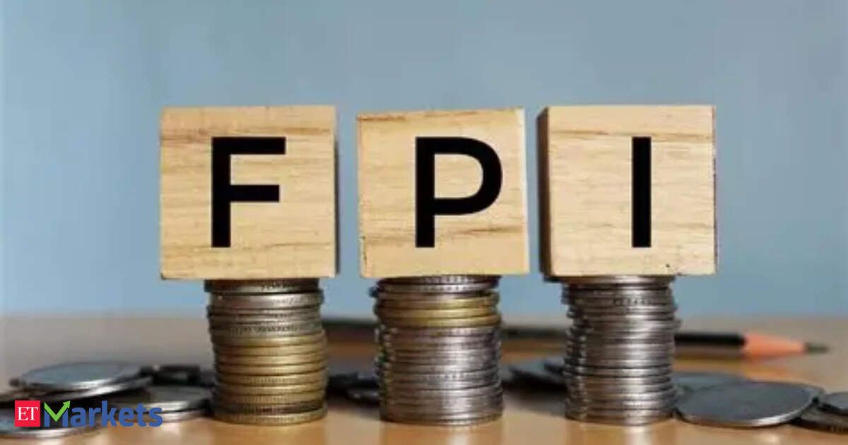 FPIs turn net buyers in Feb; invest Rs 8,100 cr in a week on US trade deal FPIs turn net buyers in Feb; invest Rs 8,100 cr in a week on US trade deal