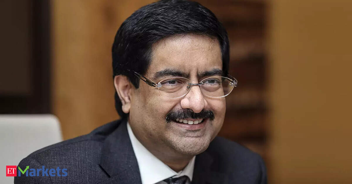 Kumar Mangalam Birla raises stake in Vi, buys 1.86 crore shares Kumar Mangalam Birla raises stake in Vi, buys 1.86 crore shares