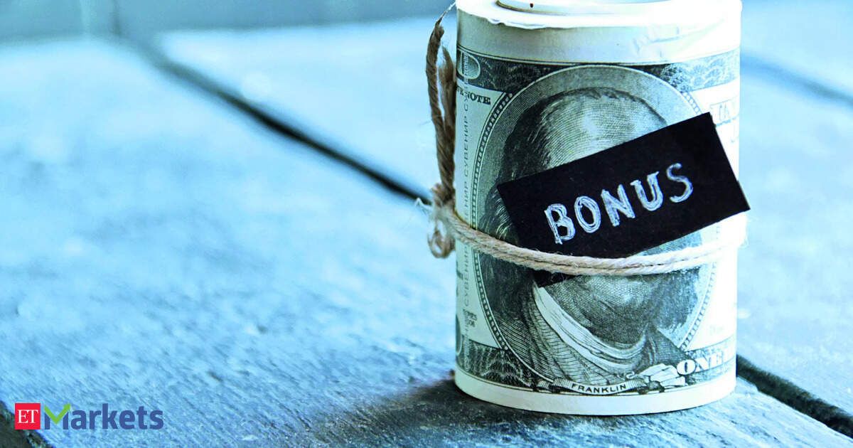 Bankers brace for smaller bonuses, no relief in 2024 too