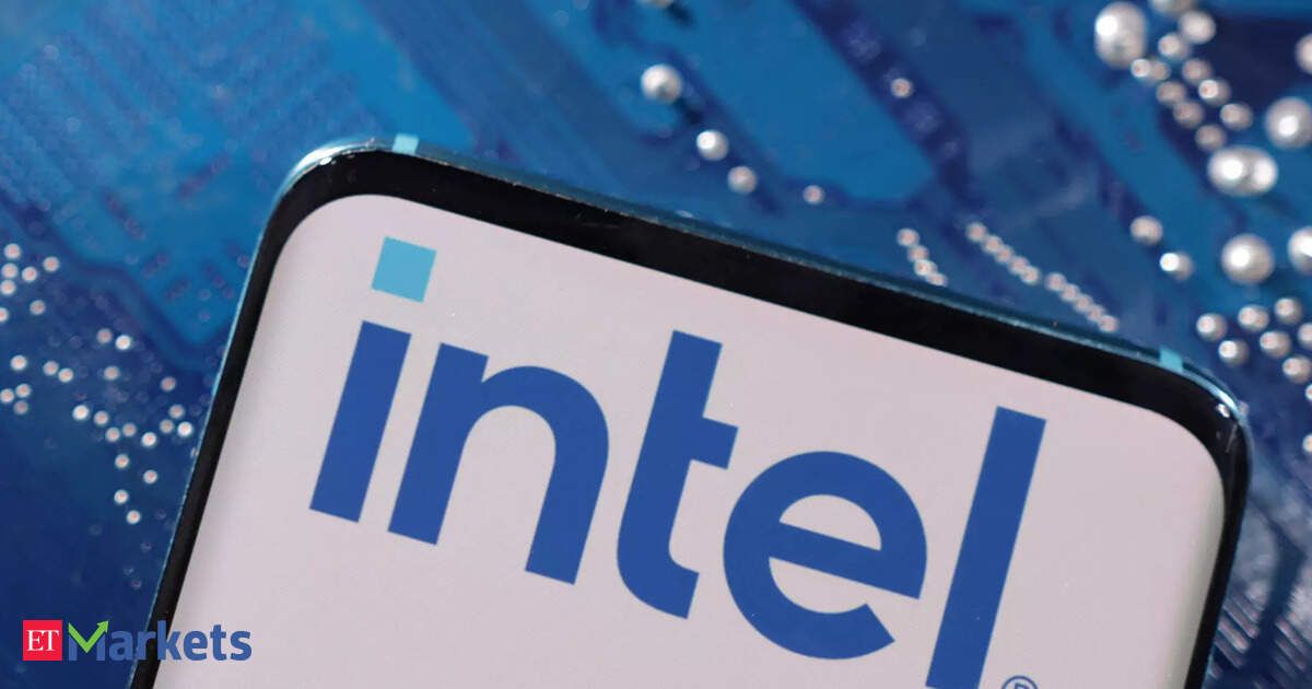 Chipmaker Intel soars 9% on signs of PC market recovery