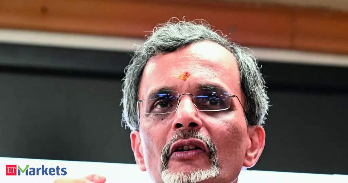 Need to reconsider sachetisation of F&O trade to safeguard household savings: CEA Need to reconsider sachetisation of F&O trade to safeguard household savings: CEA