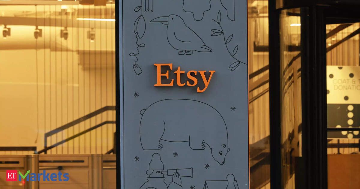 Etsy shares dive after e-commerce company cuts workforce Etsy shares dive after e-commerce company cuts workforce