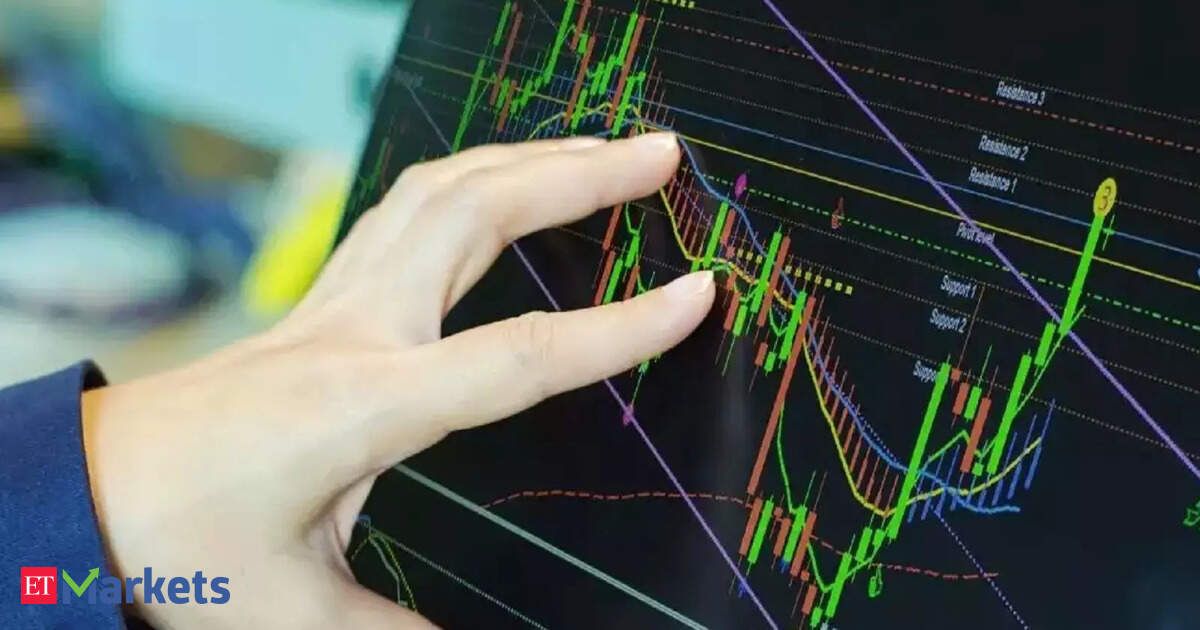 Block deals today: Goldman Sachs, BofA sell Rs 119 crore worth shares in RIL, HDFC Bank and Apollo Hospitals Block deals today: Goldman Sachs, BofA sell Rs 119 crore worth shares in RIL, HDFC Bank and Apollo Hospitals