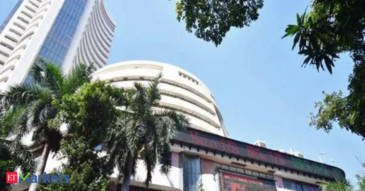Bank stock gains offset auto losses as Sensex, Nifty end flat on monthly expiry
