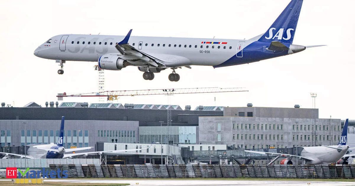 SAS slides 95% as Scandinavian airline’s shareholders wiped out