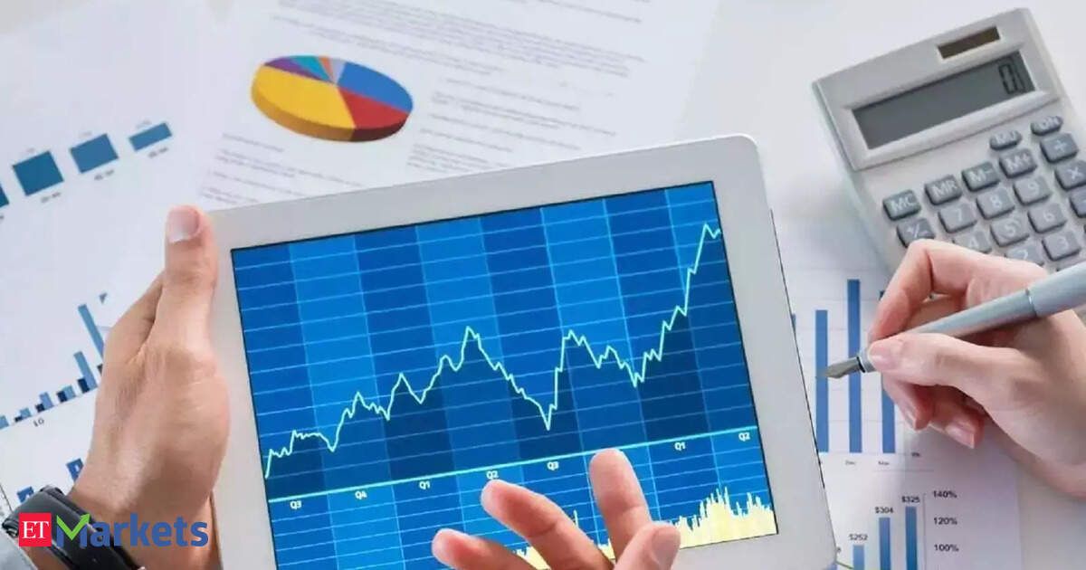 Big investors ditch tech ahead of expected September stocks slump