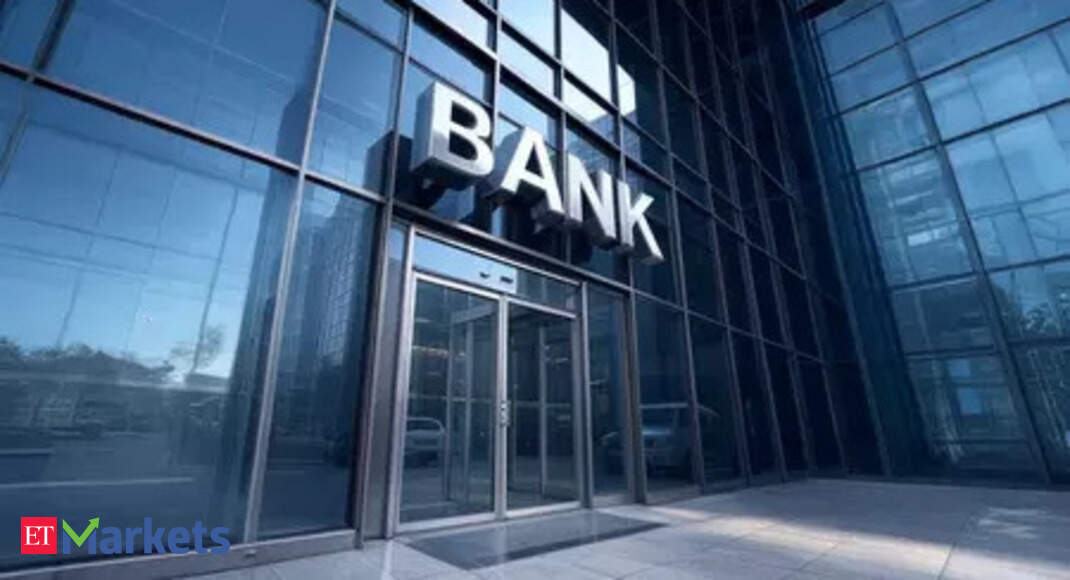 Axis Securities picks HDFC Bank among 6 top conviction banking ideas. Check full list – Banks – Review and outlook