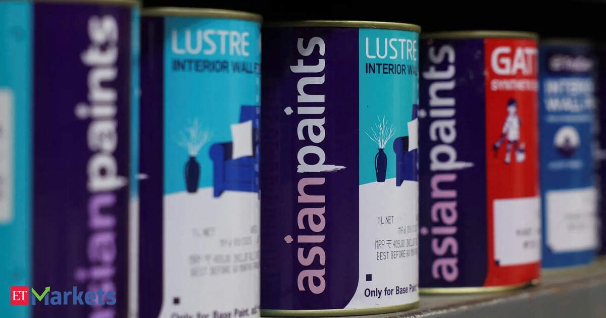 Asian Paints Q3 Results: Cons profit slips over 4% YoY to Rs 1,060 crore; revenue up 3% Asian Paints Q3 Results: Cons profit slips over 4% YoY to Rs 1,060 crore; revenue up 3%