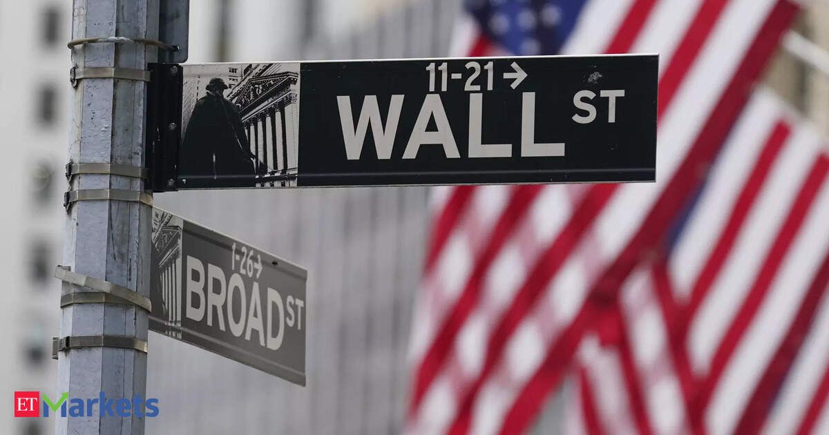 S&P 500 hits fresh record high in bull-market momentum