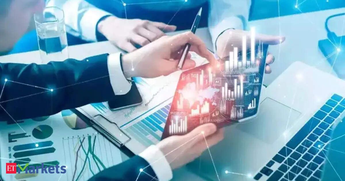 IT rally rages on! Infosys, TCS, other stocks jump up to 4% despite overall market weakness