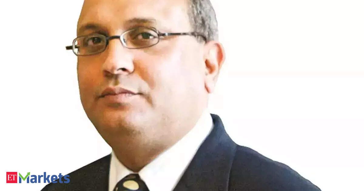 Why FIIs selling Indian stocks is not wrong: Helios Capital’s Samir Arora explains Why FIIs selling Indian stocks is not wrong: Helios Capital’s Samir Arora explains