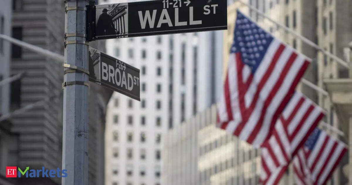 S&P 500, Nasdaq rise after jobs report lifts bets on early Fed rate cuts