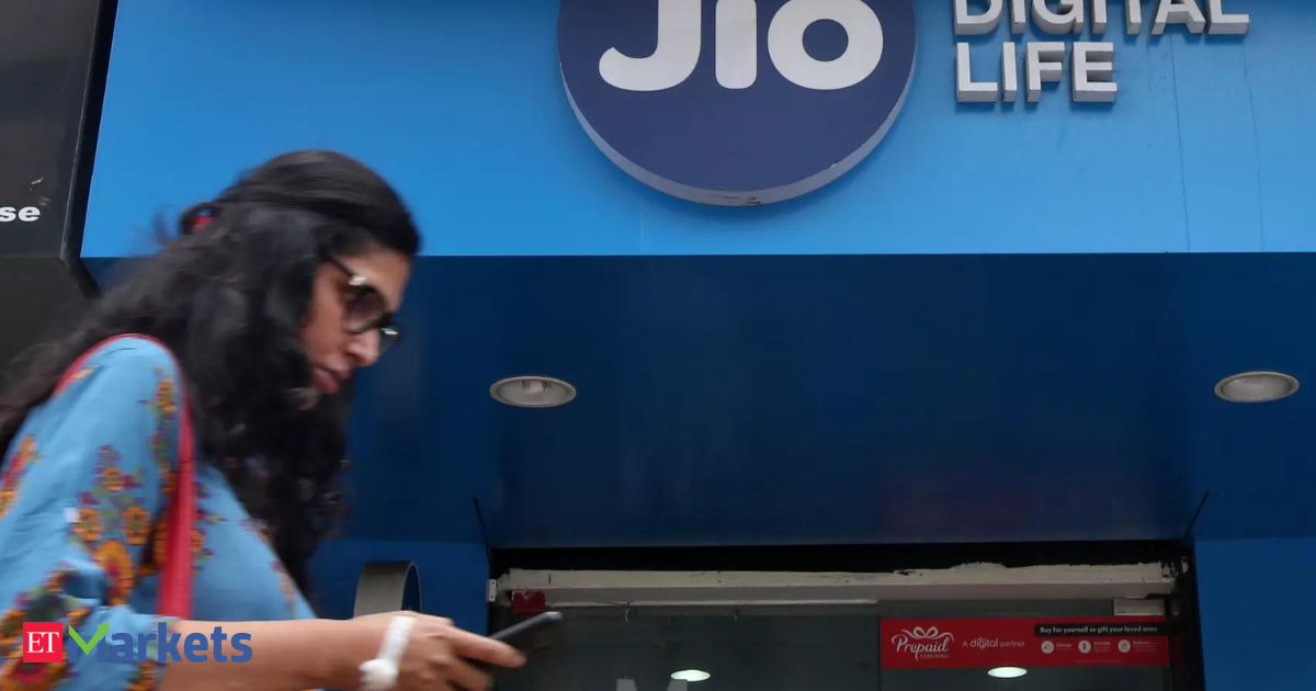 Reliance Jio IPO soon? Mukesh Ambani to provide update on  bn public issue at upcoming AGM, says report