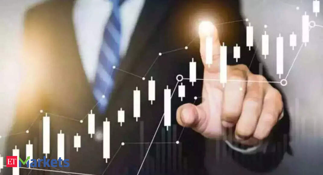 Wondering whether to invest in Futures or Options? Here’s a guide for you – Understanding Markets Wondering whether to invest in Futures or Options? Here’s a guide for you – Understanding Markets
