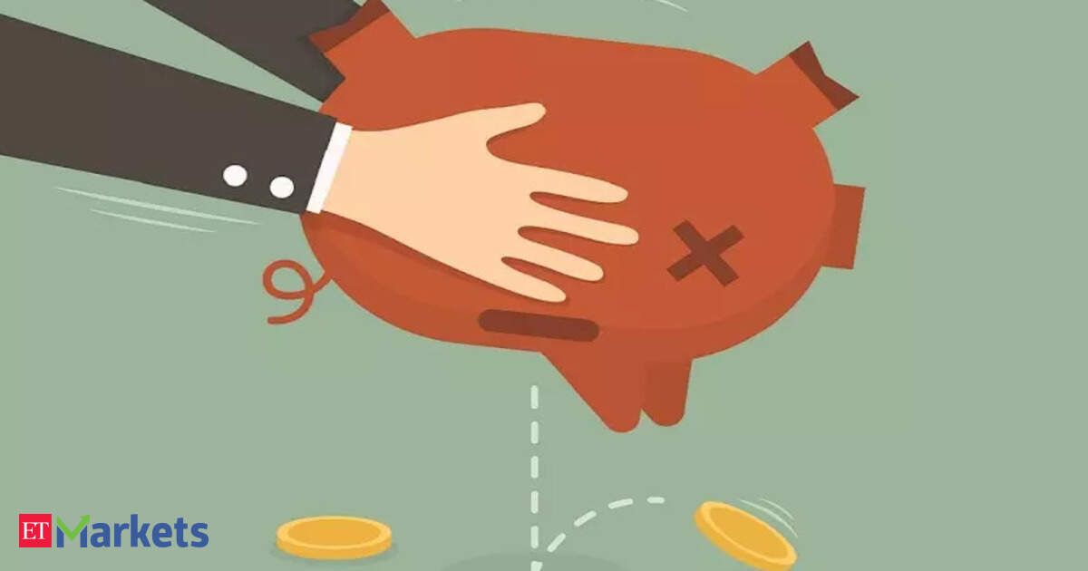 FIIs follow ‘sell in May and go away’ mantra ahead of election results with Rs 25,600 crore sell-off