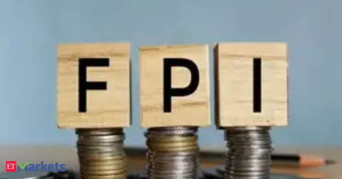 FPI inflows rebound to Rs 19,675 cr in first fortnight of Feb on US-India trade deal