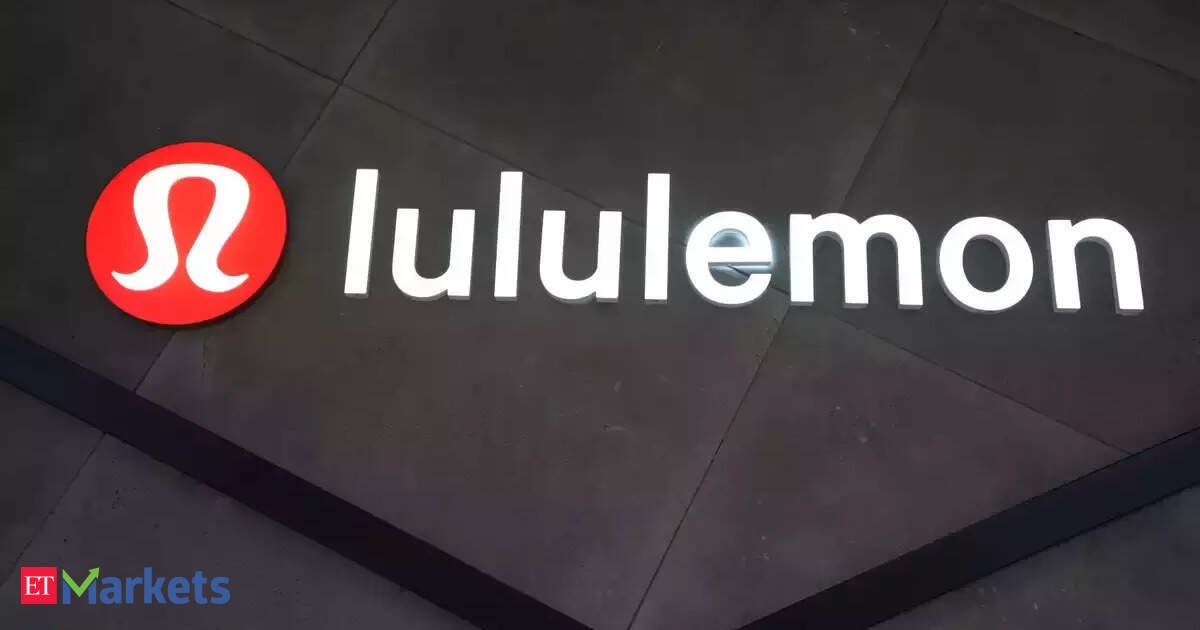 Lululemon sinks 17% as annual forecasts disappoint