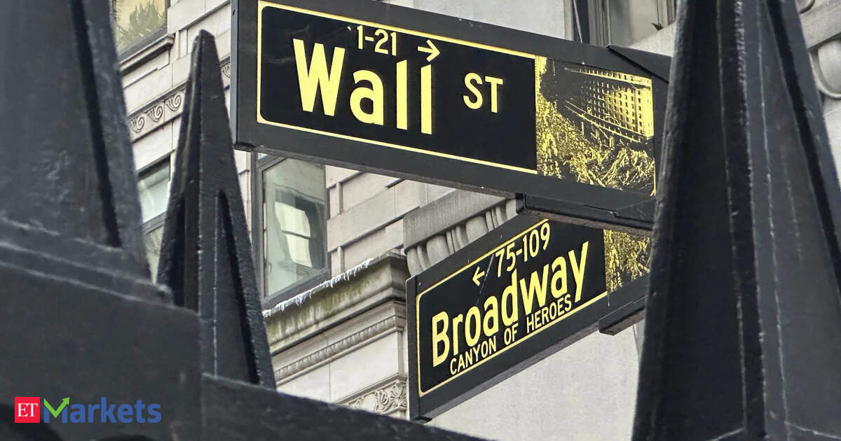 Tech rally drives S&P 500, Nasdaq to record highs; Powell comments in focus