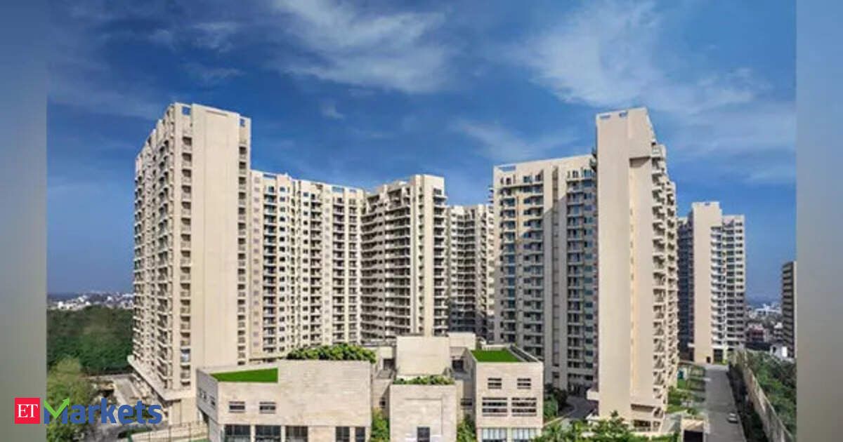 Smart ways to invest in real estate with limited capital