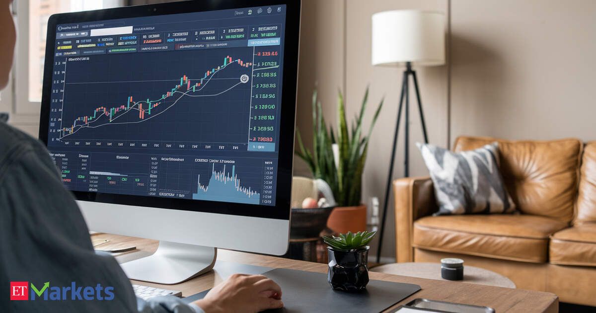FIIs aid December recovery as they turn buyers, buy equities worth Rs 14,435 crore FIIs aid December recovery as they turn buyers, buy equities worth Rs 14,435 crore