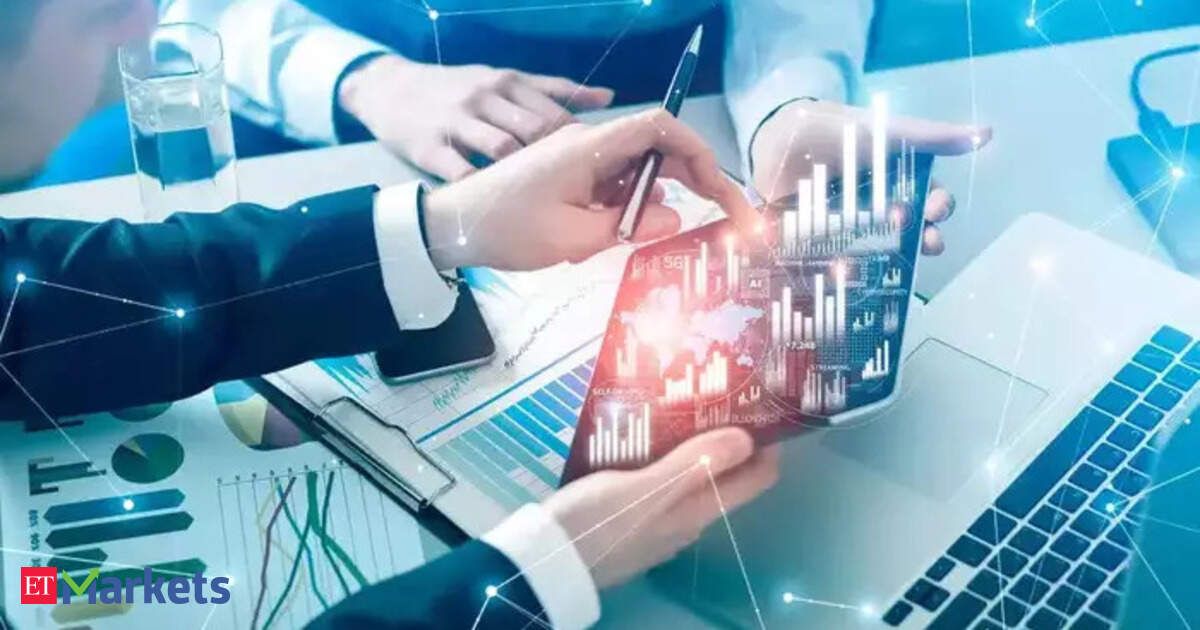 Technical Breakout Stocks: Hind Zinc and Escorts hit fresh record highs. Here’s how to trade on Monday