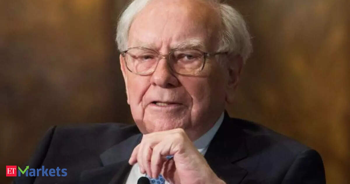 Warren Buffett’s Berkshire posts loss as stocks fall, operating profit rises