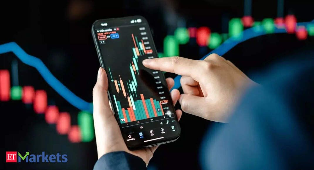 These 10 midcap stocks with very high P/E ratios – Valuation Stretch