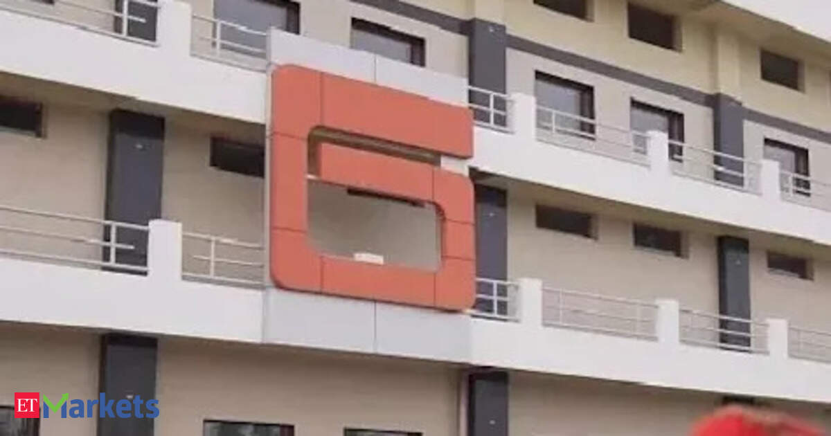 Gland Pharma shares jump 11% as Q4 profit soars 97% YoY, co announces Rs 20/share final dividend Gland Pharma shares jump 11% as Q4 profit soars 97% YoY, co announces Rs 20/share final dividend