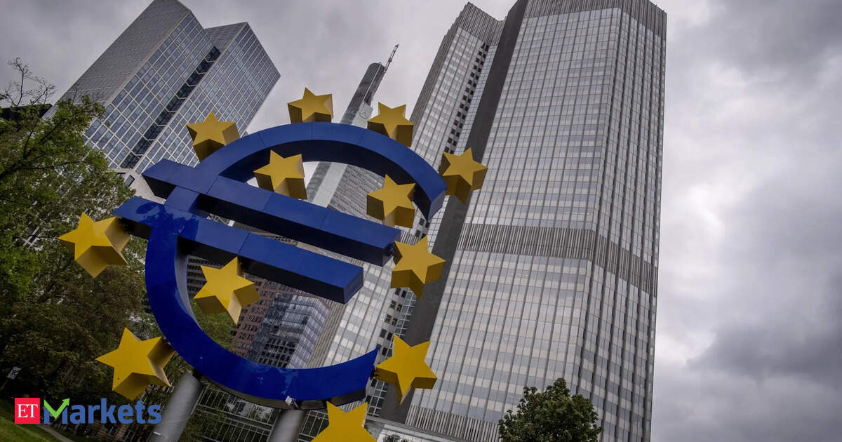 European shares resume selloff as trade war escalates; healthcare slumps; Stoxx 600 drops 3%