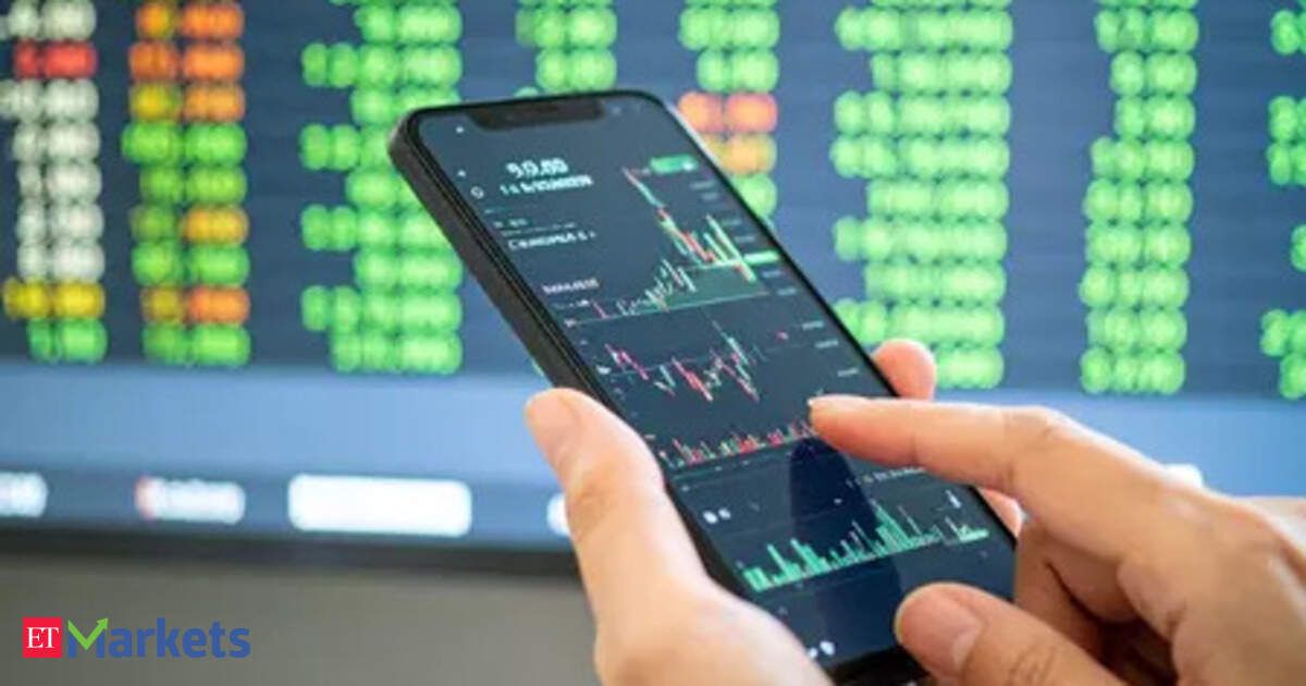 Market Trading Guide: Buy Shipping Corporation and Power Grid on Monday for short-term gains of up to 29%