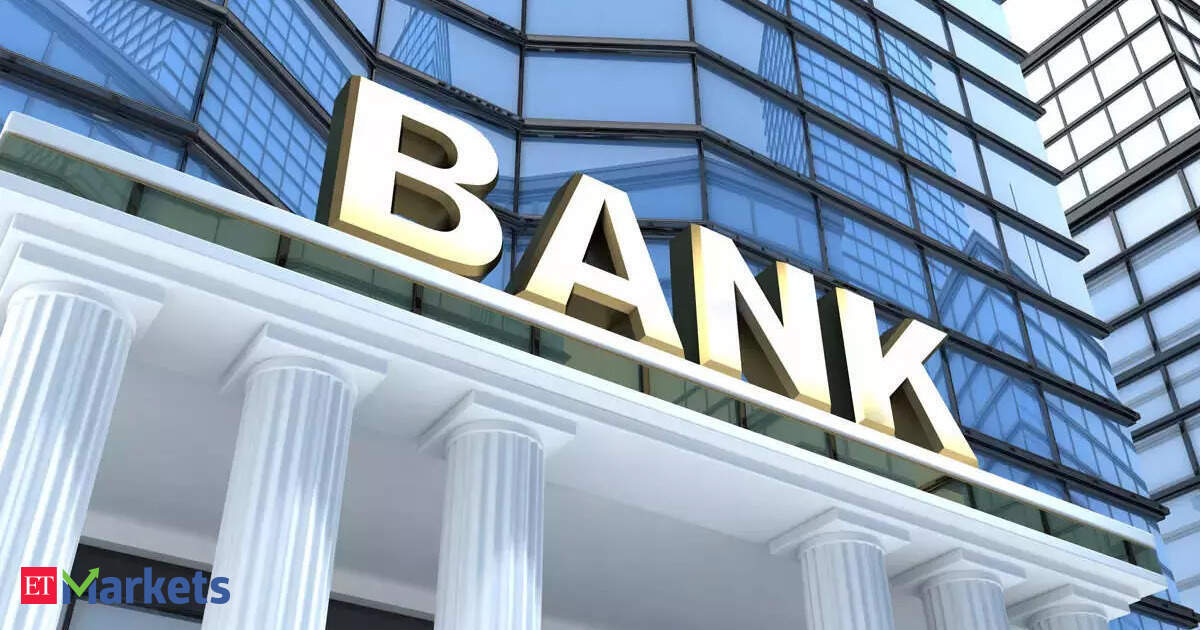 Lending rates fall some more, private banks lead push Lending rates fall some more, private banks lead push