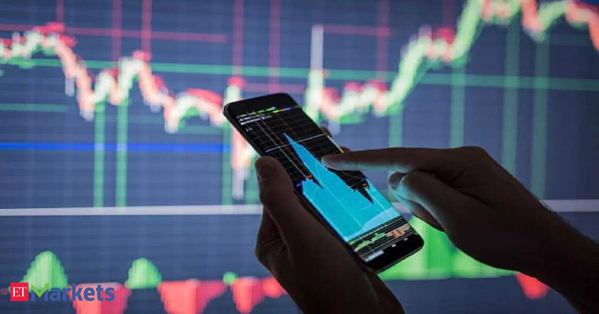 Investors dumped cash, bought stocks in December – BofA