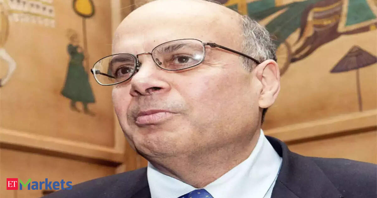 Berkshire Hathaway’s Ajit Jain sells more than half his stake in co for 9 million: Report