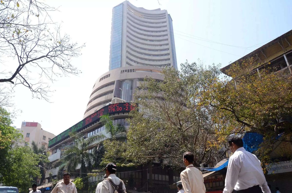 sensex today: ETMarket Watch: Sensex jumps 173 points ahead of monthly F&O expiry | The Economic Times Podcast sensex today: ETMarket Watch: Sensex jumps 173 points ahead of monthly F&O expiry | The Economic Times Podcast