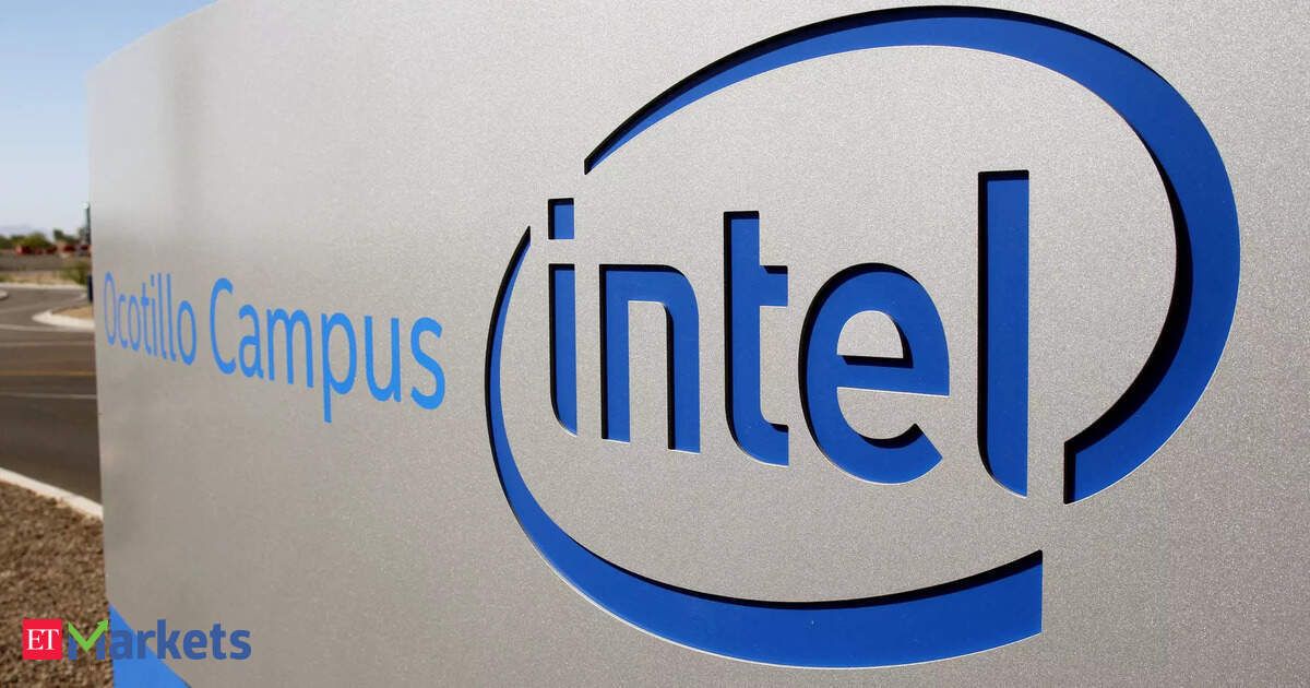 Intel plunges as chipmaker falls further behind in AI race amid PC market hurdles