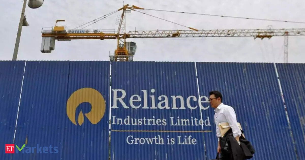 RIL, M&M contribute nearly 3,000 points to the 10K rally of Sensex