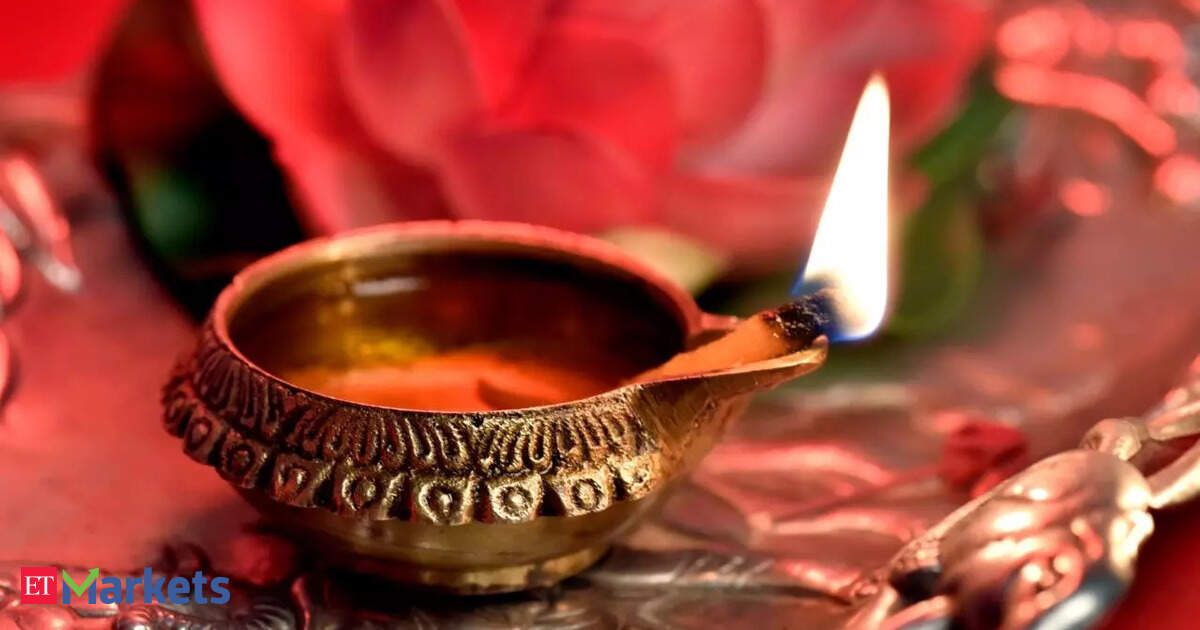 Diwali Muhurat trading begins at this time. Here’s trading strategy and top stocks to buy in Samvat 2081