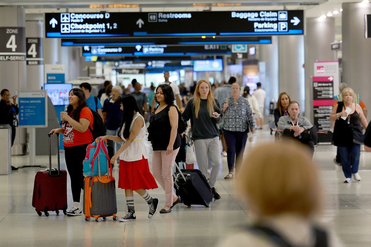 23fa3ef4 240809 miami airport summer travel best deals se 330p 047f50