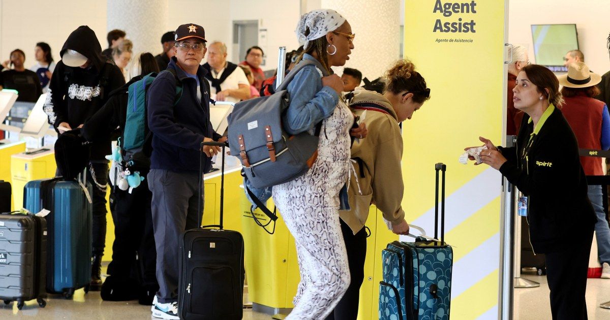 Spirit Airlines to pay up to .25 million in class action over ‘gotcha’ carry-on bag fees Spirit Airlines to pay up to .25 million in class action over ‘gotcha’ carry-on bag fees