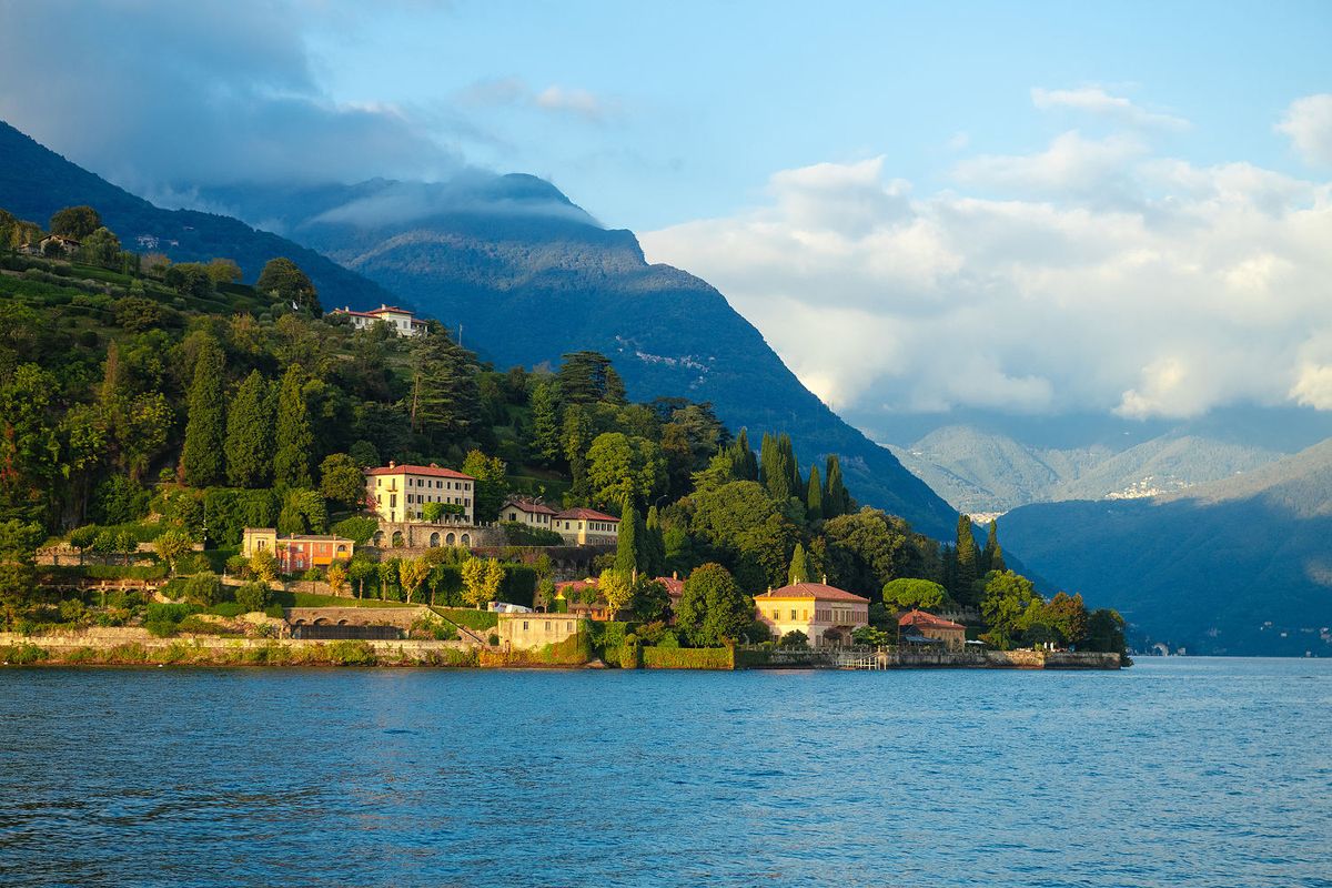 Lake Como in a can? 'Air' from tourist destination on sale for $11 in Italy 1 2aa57706 241105 lake cuomo mb 0951 545e05