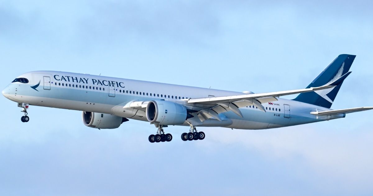 Passenger arrested after trying to open plane door mid-flight from Boston to Hong Kong Passenger arrested after trying to open plane door mid-flight from Boston to Hong Kong