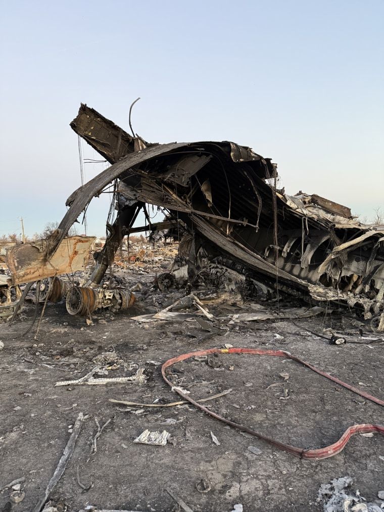 UPS plane crash victims named by Kentucky officials 1 Remains from the UPS cargo plane crash affecting one of the surrounding businesses, Grade A Auto Parts, in Louisville, Ky.