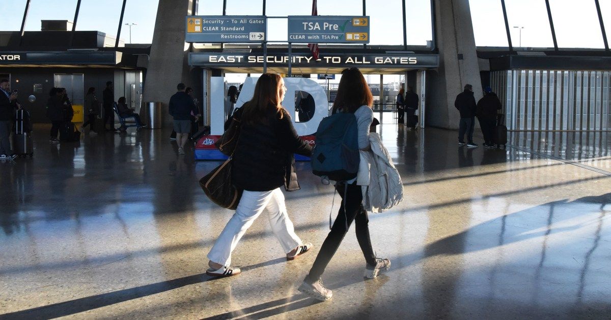 What’s next for airlines and flight schedules now that the government is reopened What’s next for airlines and flight schedules now that the government is reopened