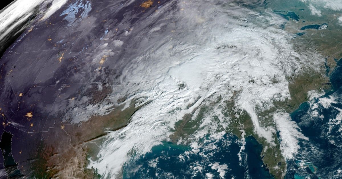 Thanksgiving week travel problems loom with thunderstorms, snow and tornadoes possible