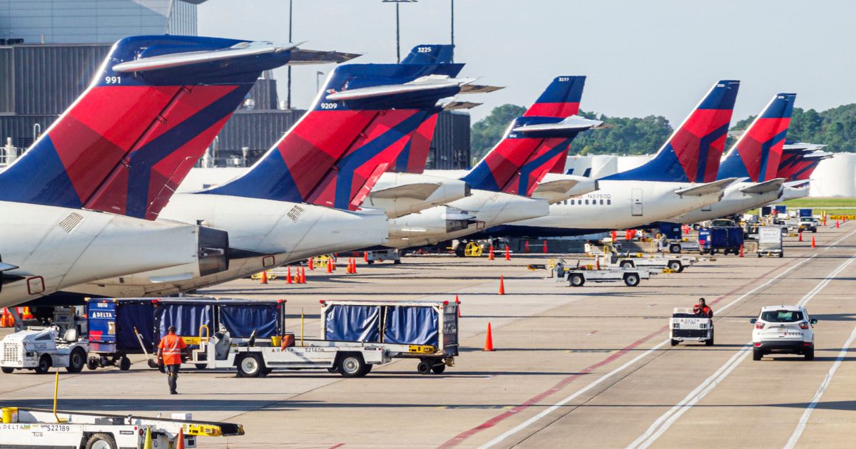 Delta Air Lines cancels hundreds more flights as DOT opens probe Delta Air Lines cancels hundreds more flights as DOT opens probe